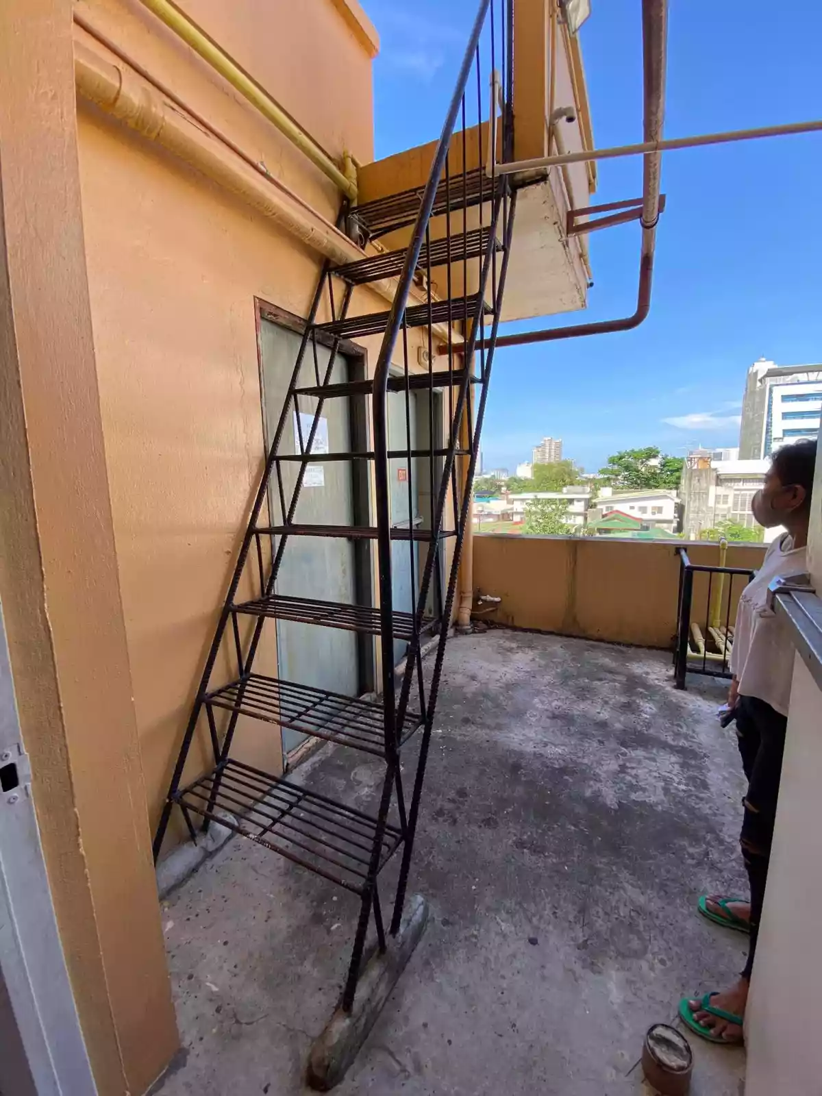 Open photo 15 of 16 — HOTEL BUILDING IN A PRIME LOCATION FOR RENT