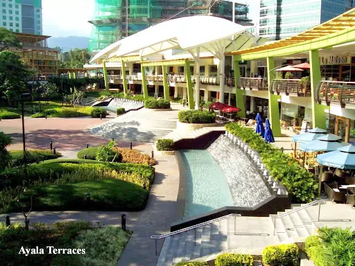 6-Bedroom House and Lot for Sale in Cebu City, Cebu — House and Lot in Cebu City, Cebu, Philippines — Photo 4