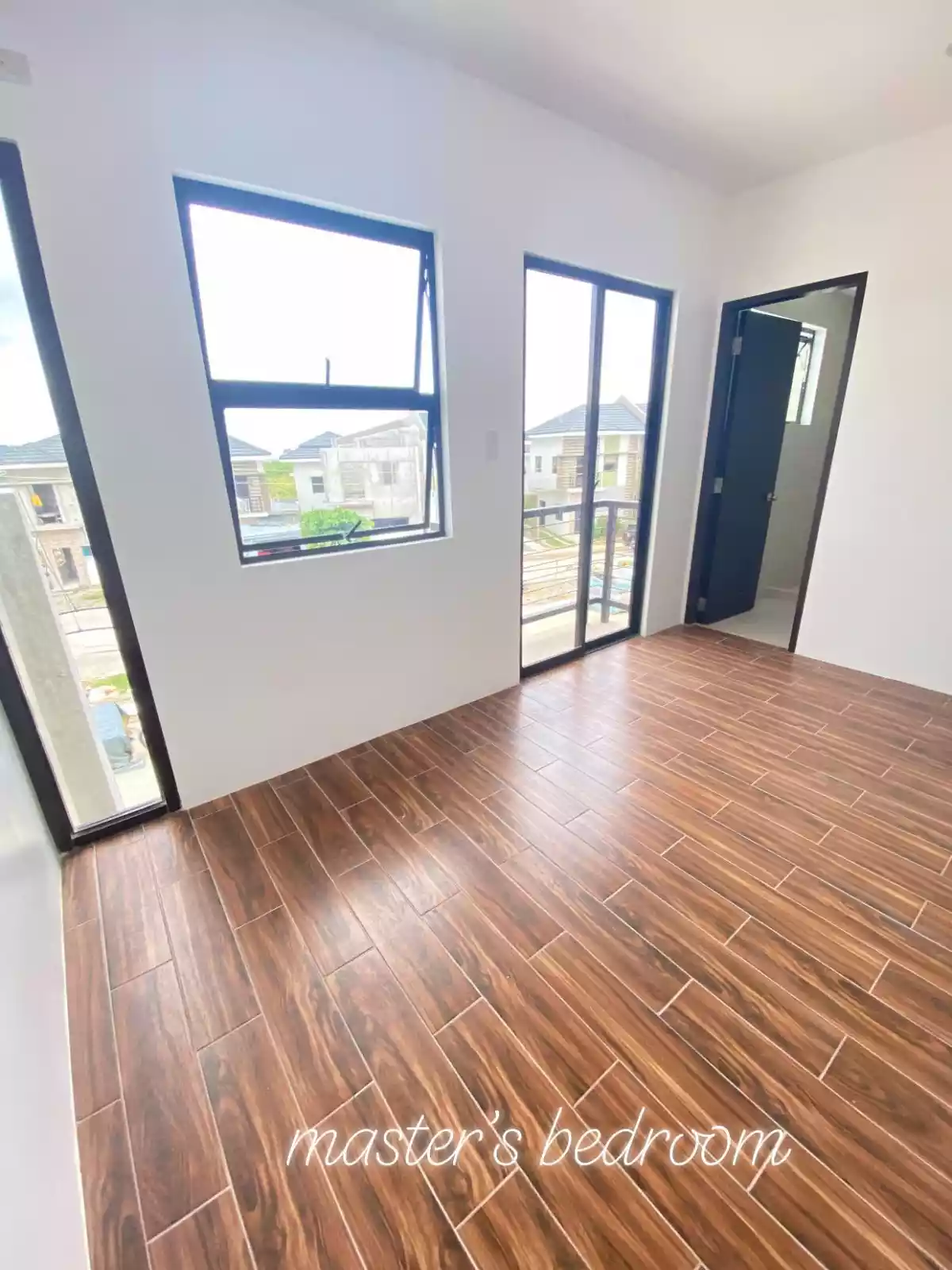 FOR SALE RFO TOWNHOUSE IN MINGLANILLA HIGHLANDS — Townhouse in Abuno, Minglanilla, Cebu — Photo 5