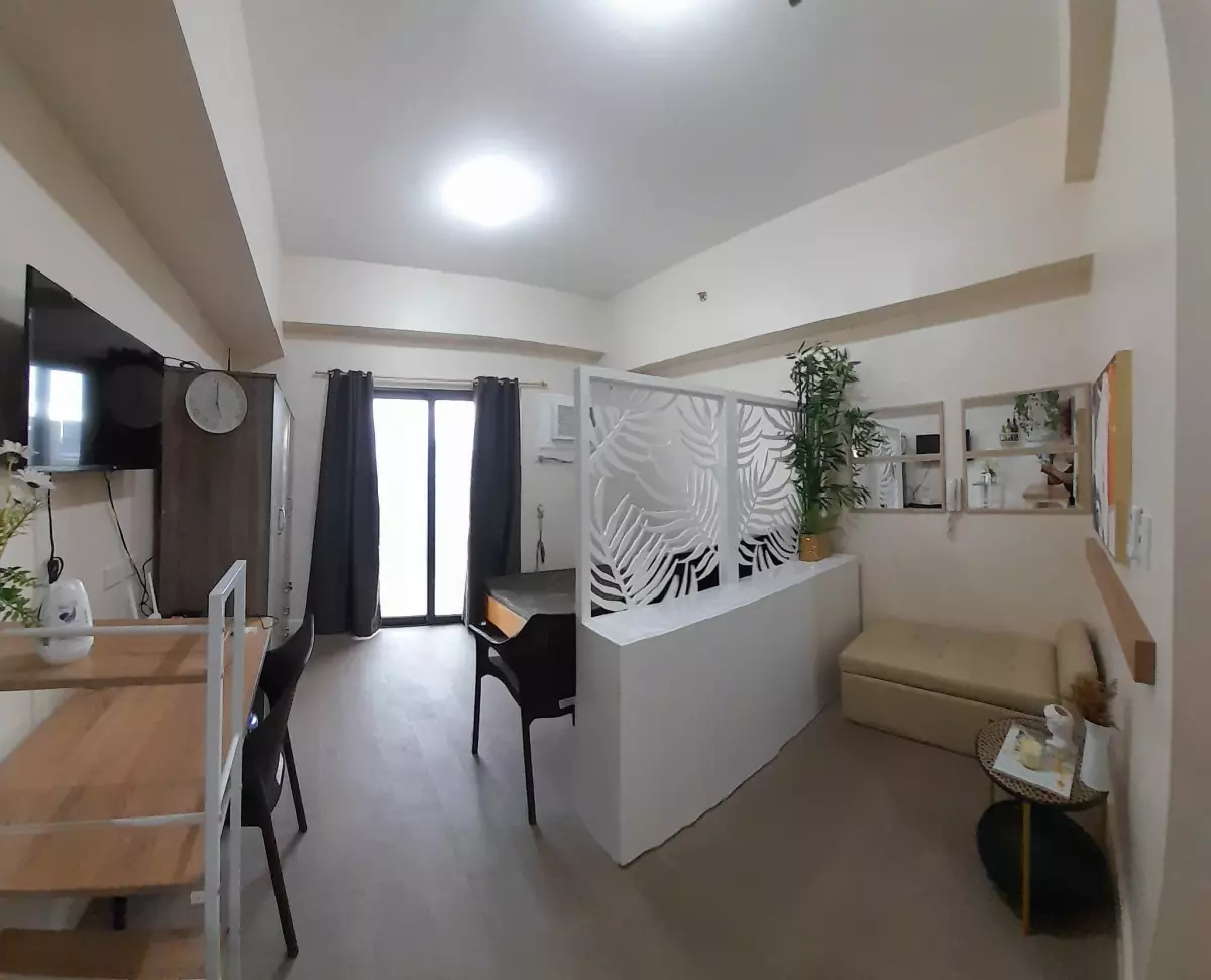 Studio unit with Balcony 21 — Studio in Gov. M. Cuenco Avenue, Cebu City, Cebu — Photo 4