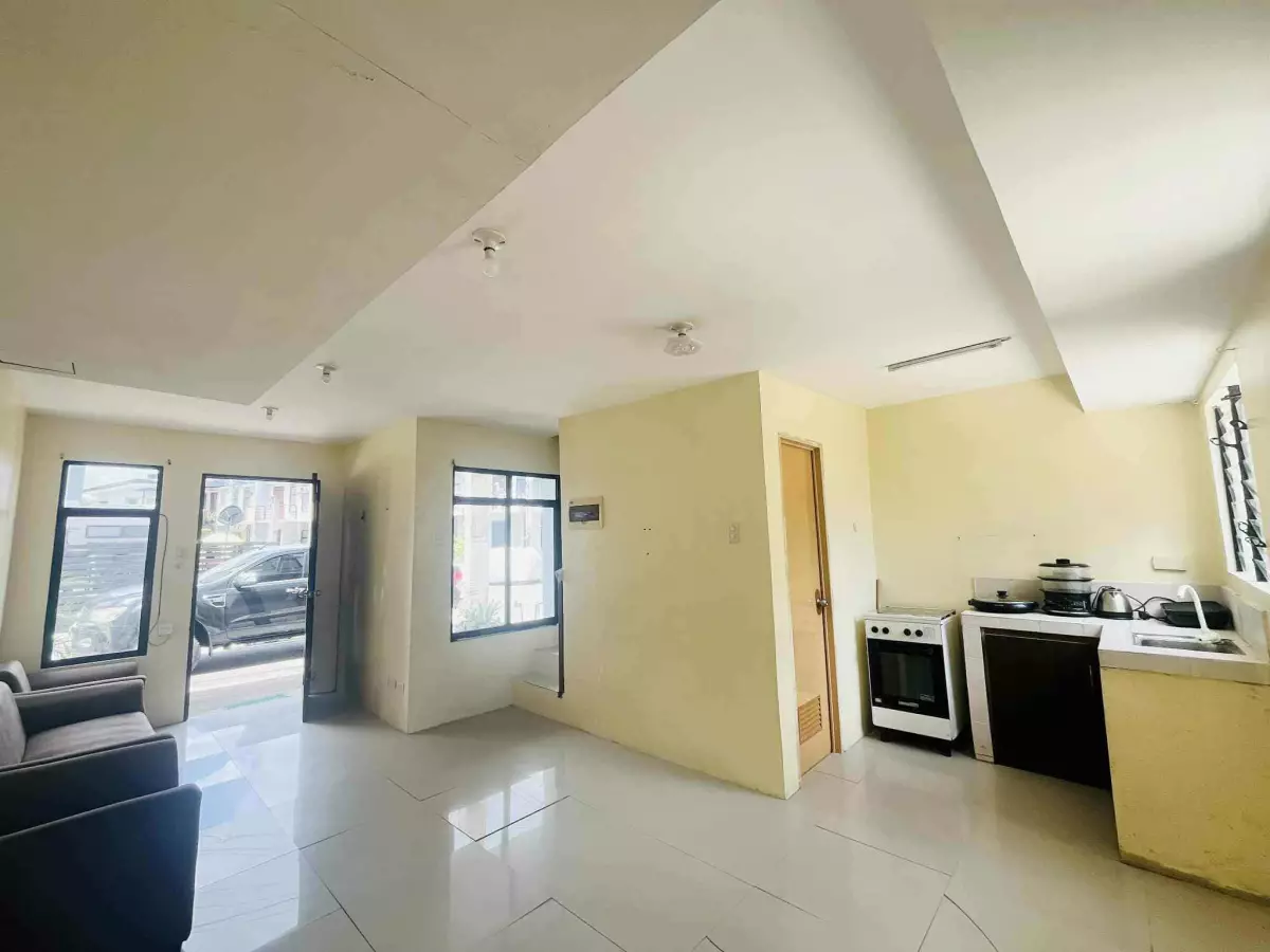 AFFORDABLE HOUSE & LOT AT CASAMIRA LINAO MINGLANILLA — House and Lot in Minglanilla, Cebu, Philippines — Photo 3