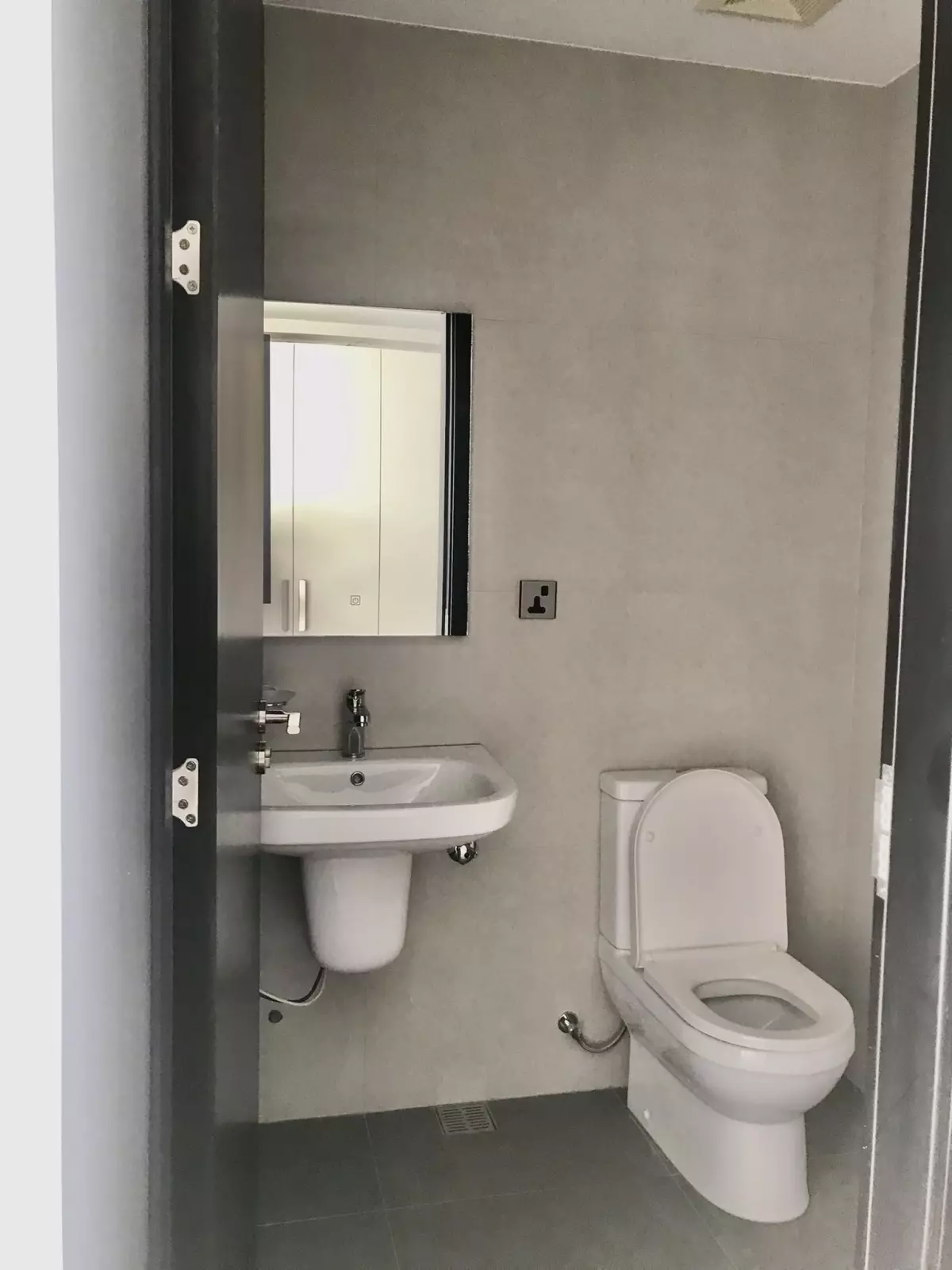 1 Bedroom Condo Unit For Sale — 1 Bedroom in J.P. Laurel Avenue, Bajada, Davao City — Photo 6