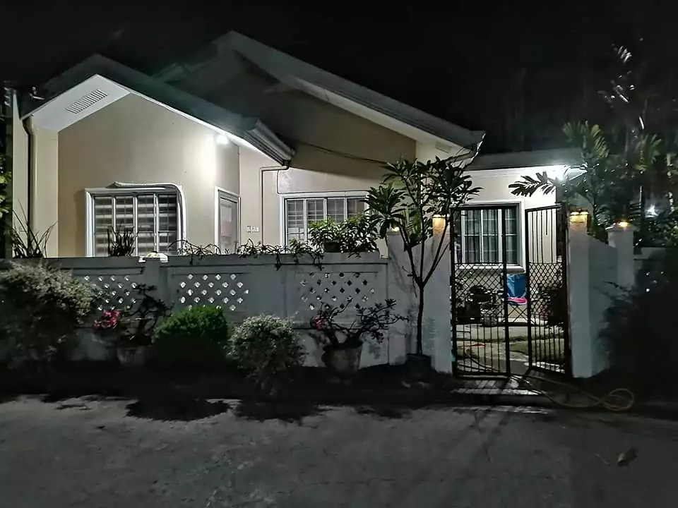BF Townhomes - Bungalow house and lot for sale with FREE appliances & furnishings - photo 2