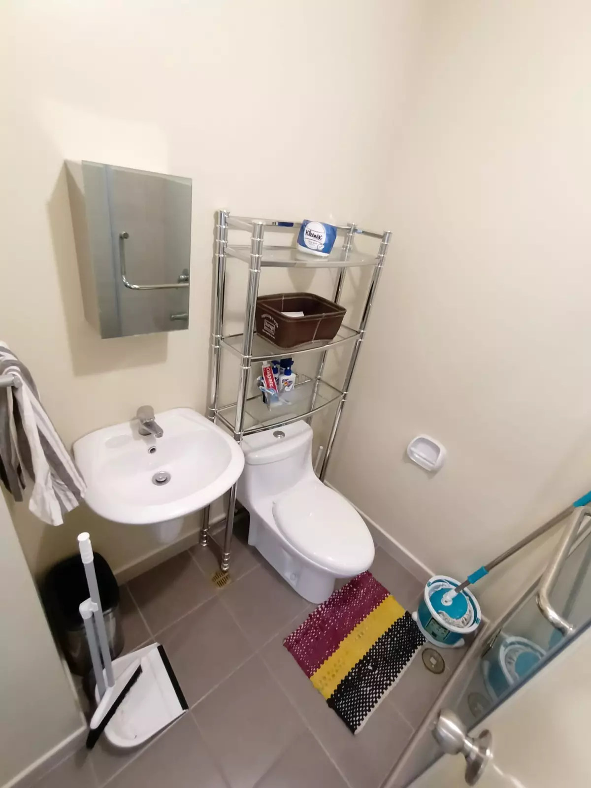 FOR SALE 2-BEDROOM UNIT AT THE CENTER OF DAVAO CITY — 2 Bedrooms in Poblacion District, Davao City, Davao del Sur — Photo 7