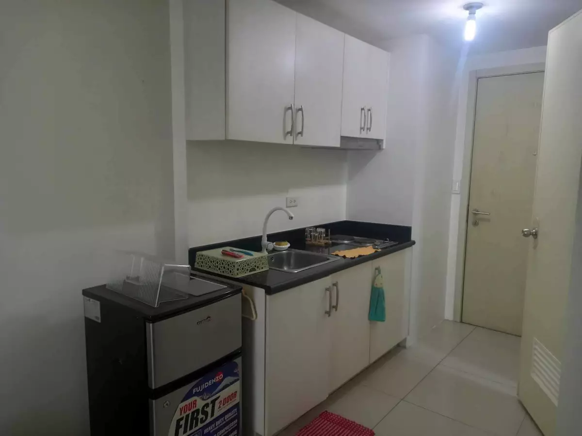 1BR Condominium — 1 Bedroom in Nicanor Garcia, Makati, Metro Manila — Photo 5