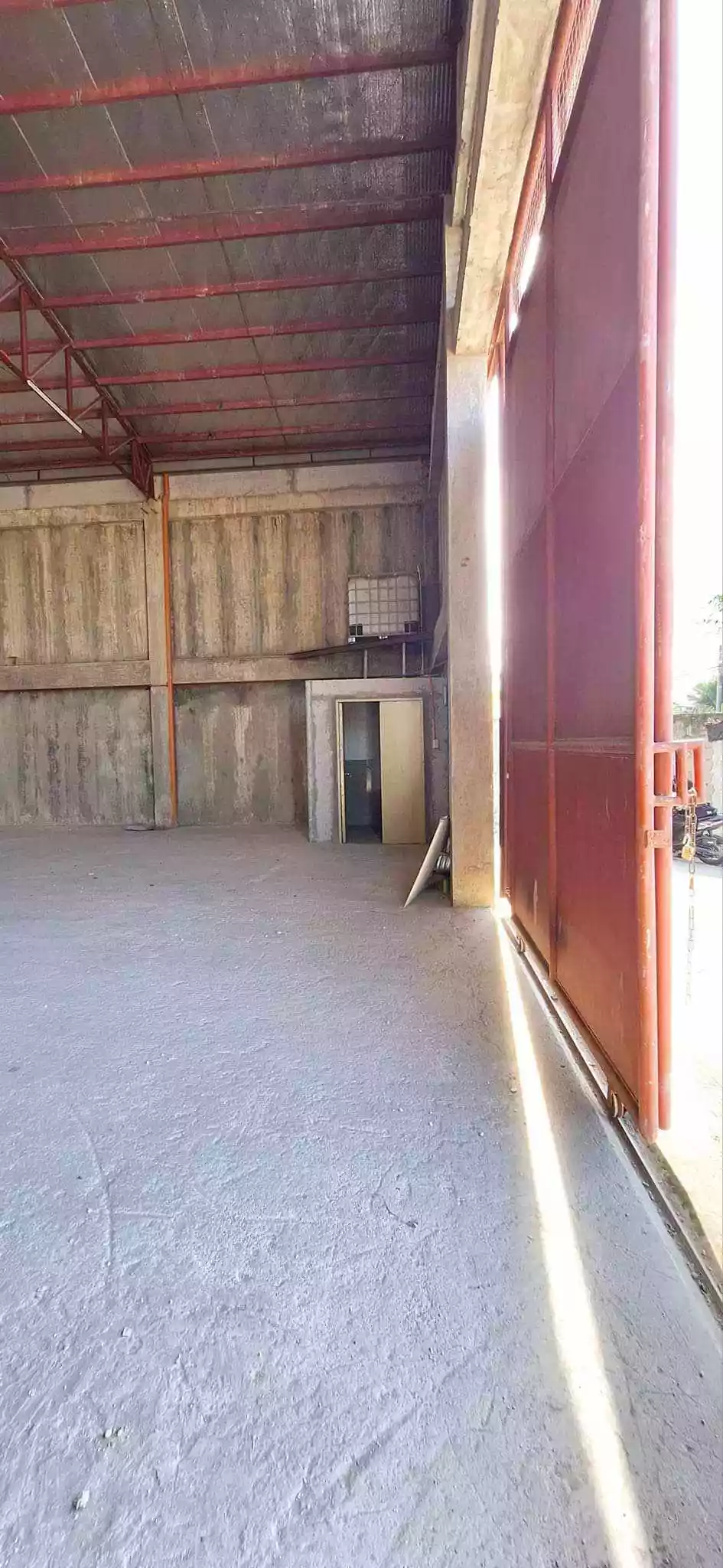 WAREHOUSE FOR RENT - photo 5