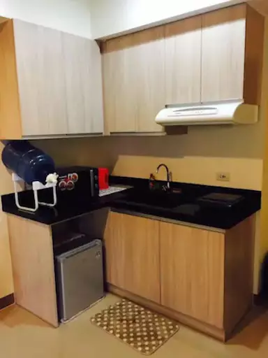 Fully furnished studio with balcony Near IT Park, Ayala Business Park, and SM City Cebu — Studio in Tres Borces, Cebu City, Cebu — Photo 4