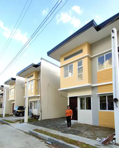 FOR RENT / FOR SALE 2storey 4BR in Davao near Airport