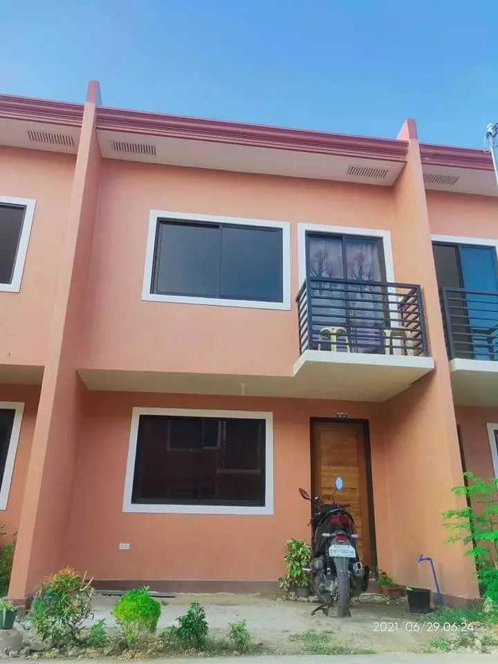 Villa azalea in Liloan for assume - photo 2