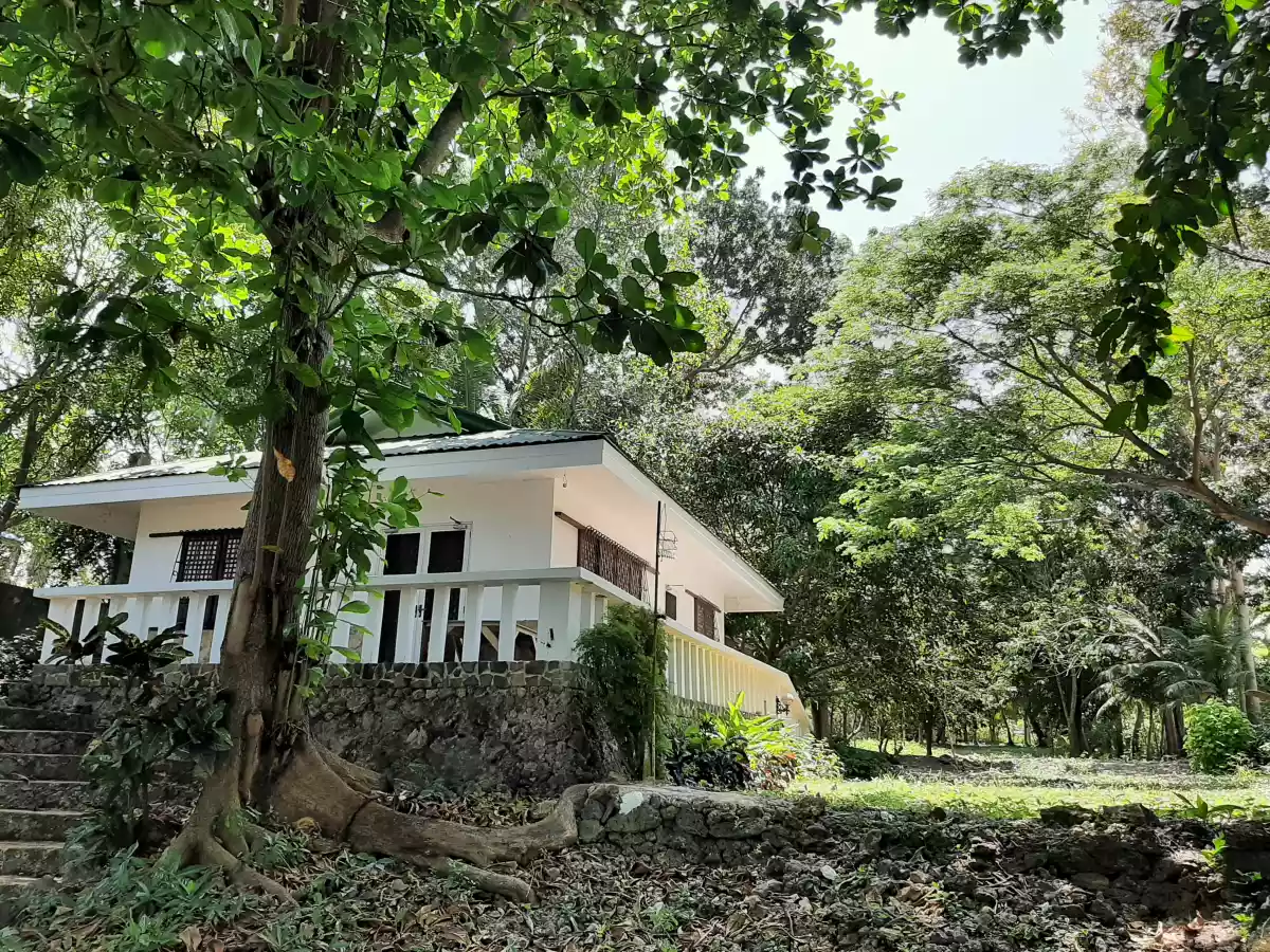 Vacation House and Lot by the Beach — House and Lot in Cebu, Philippines — Photo 4