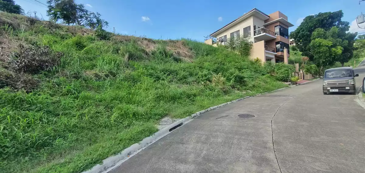  LOT FOR SALE IN KISHANTA SUBDIVISION VERY NEAR TO THE CLUBHOUSE AND GUARDHOUSE