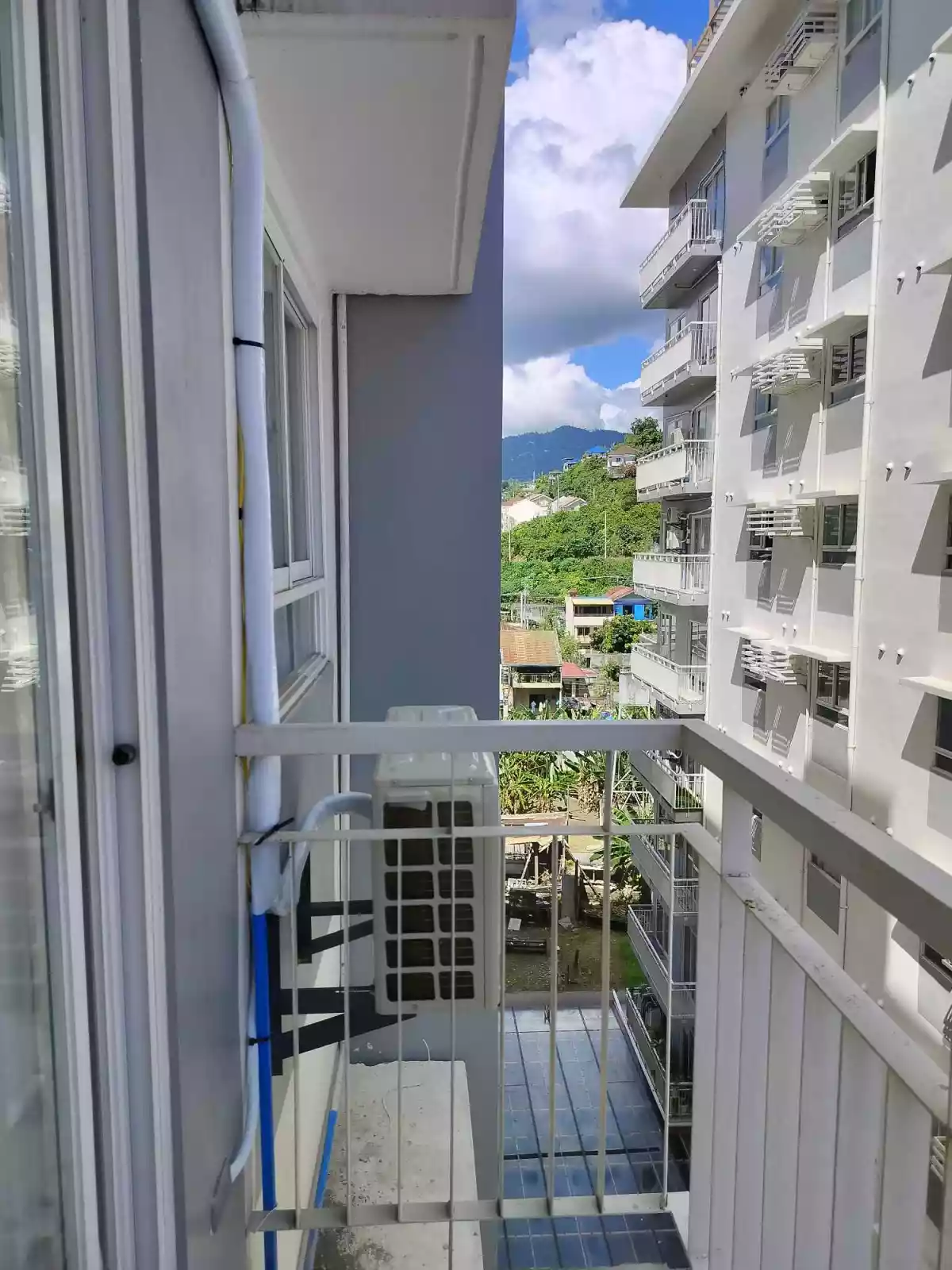 Mivesa 1 Bedroom with Parking — 1 Bedroom in Salinas Drive Extension, Cebu City, Philippines — Photo 7