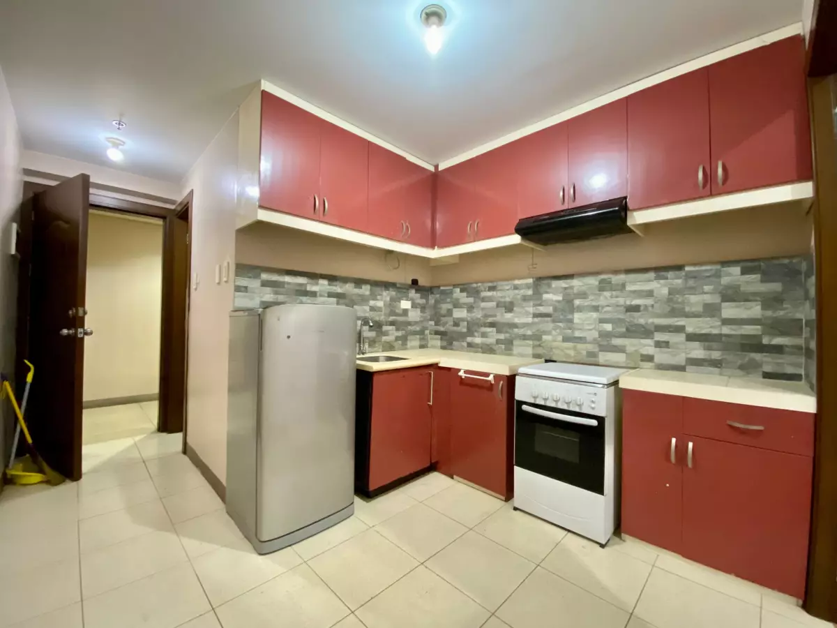 1BR UNIT FOR SALE at Ridgewood Towers — 1 Bedroom in Carlos P. Garcia Avenue, Taguig, Metro Manila — Photo 4