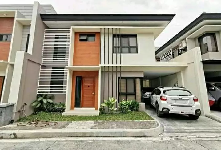 HOUSE AND LOT - BANAWA