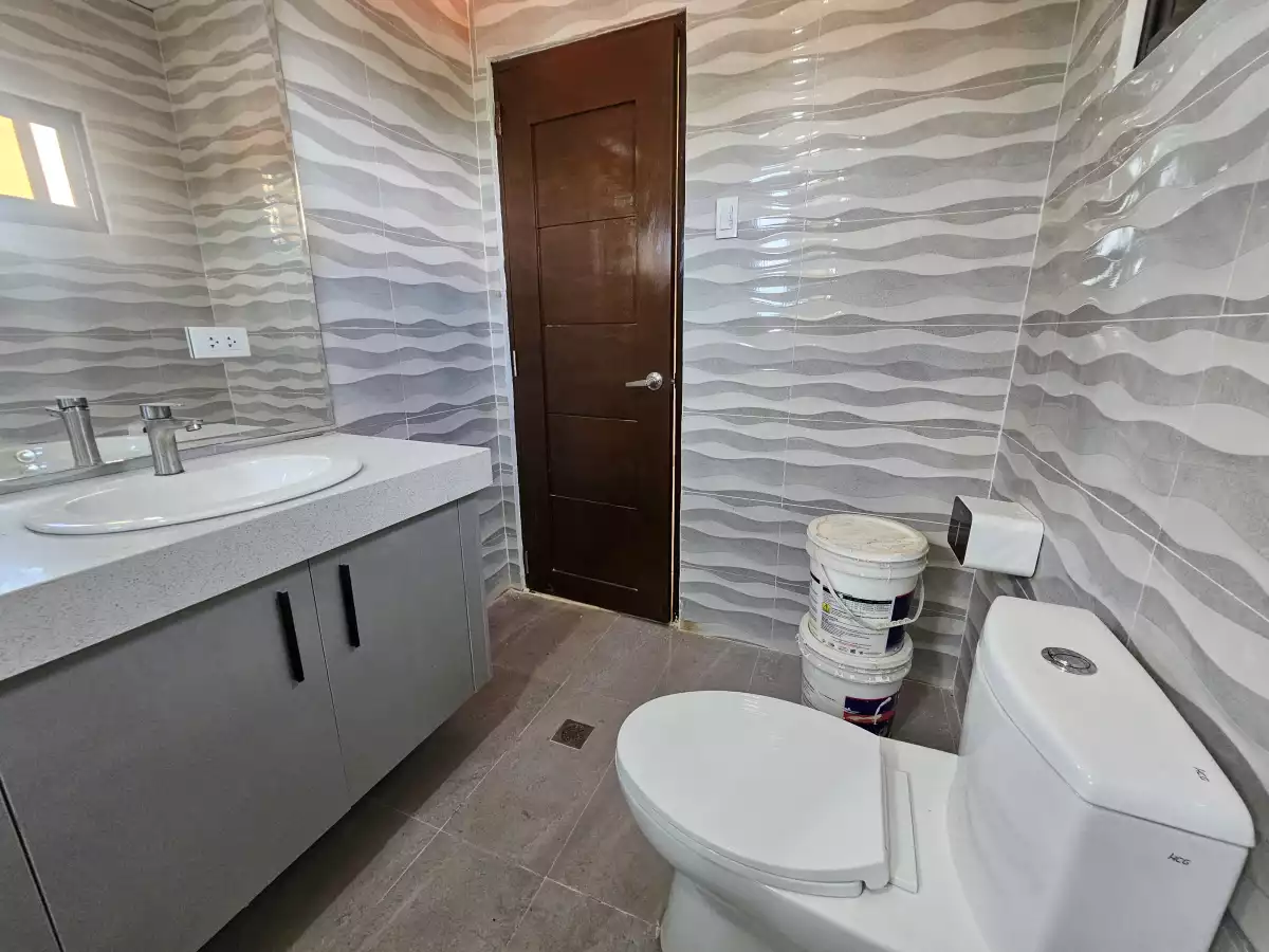 Open photo 20 of 28 — 4 Bedrooms with Balcony and Pool