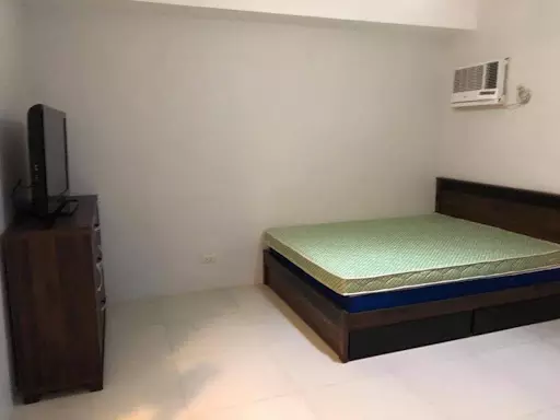 Open photo 16 of 22 — Condo for Rent
