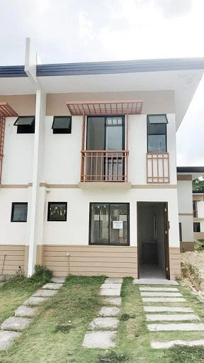 For Assume — Townhouse in City of Naga, Cebu, Philippines — Photo 4