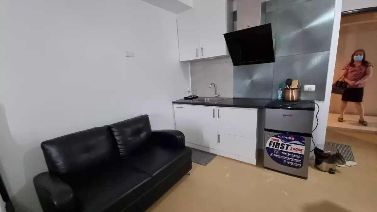 Centrio Tower Condominium Fully Furnished Studio Type For Rent - photo 3