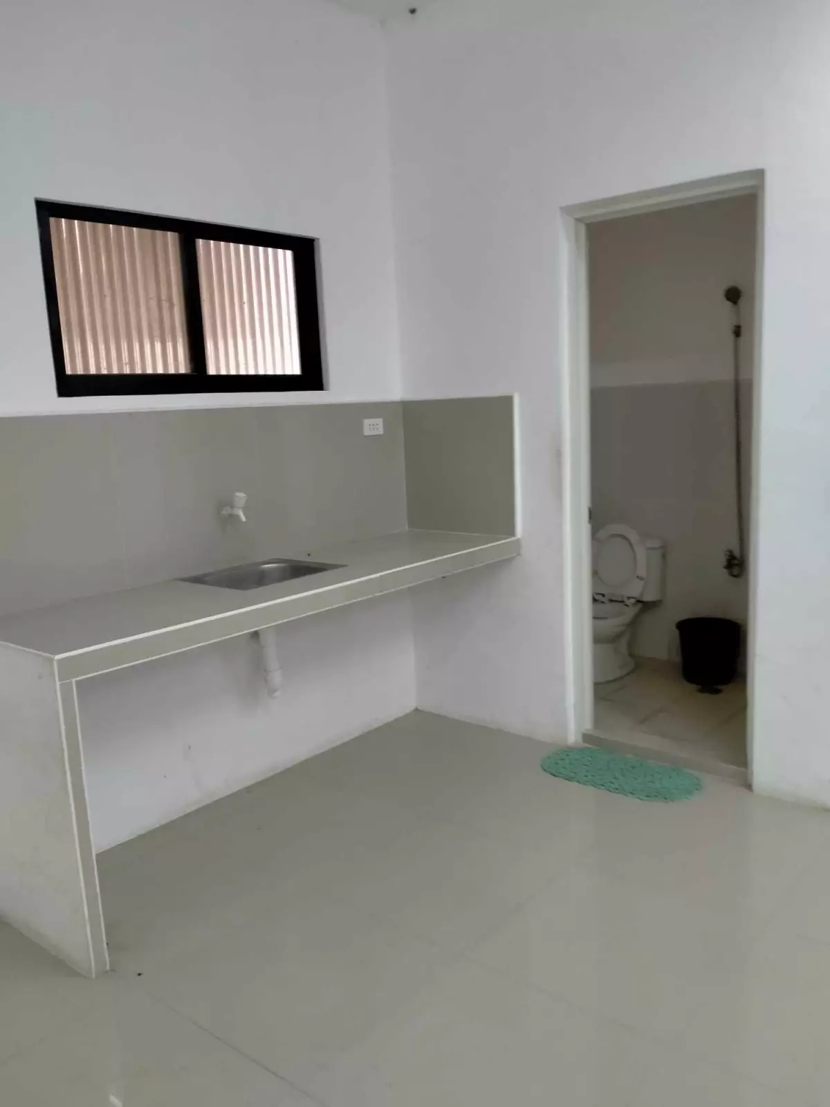 Commercial Space For Rent — Space in Carmen, Cebu, Philippines — Photo 4