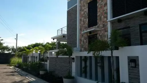 Prestigious House and Lot at St. James Homes Subd., Concepcion Grande, Naga City