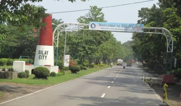 PROPERTY for SALE in Silay City — Commercial Lot in Negros Occidental, Philippines — Photo 5