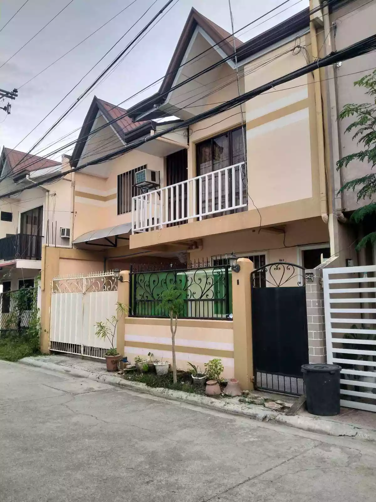 Townhouse Unit for Sale