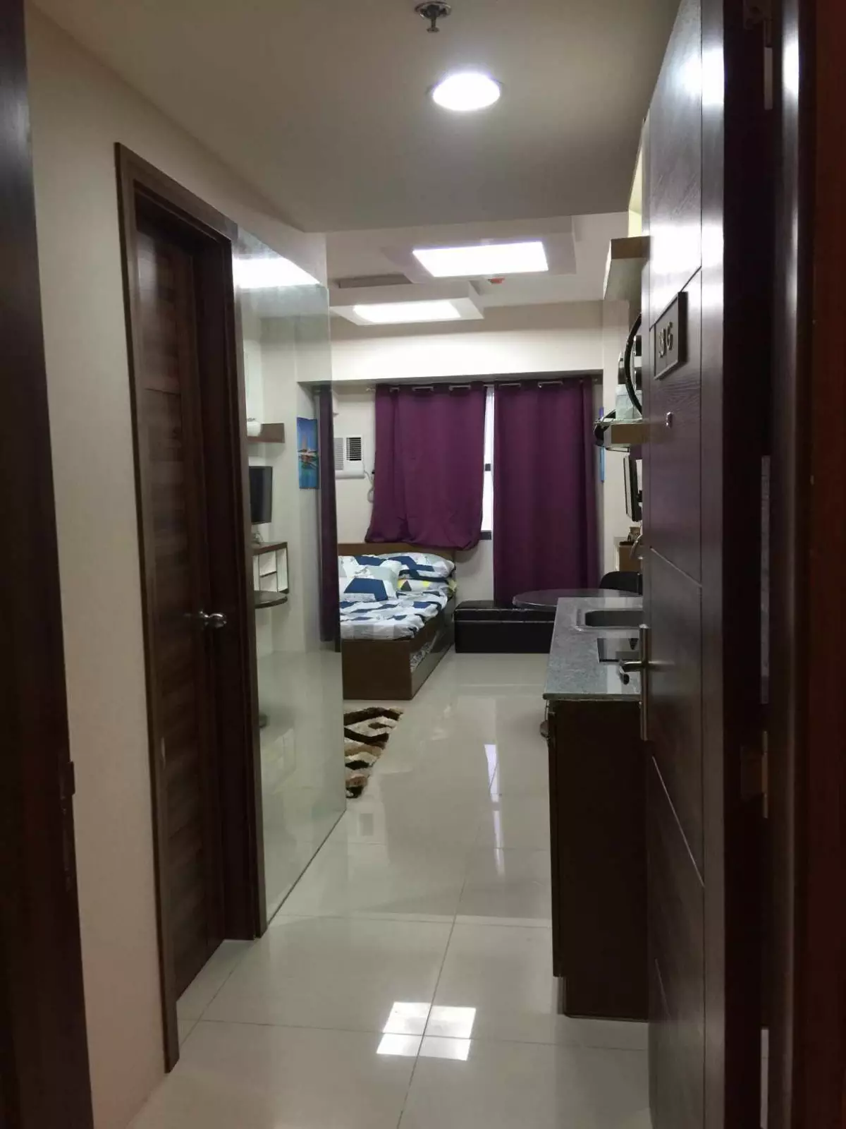Rush sale studio unit at Horizons 101 Condominium