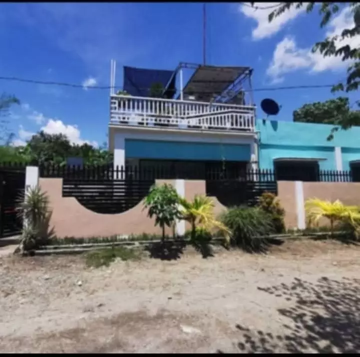 HOUSE & LOT FOR SALE