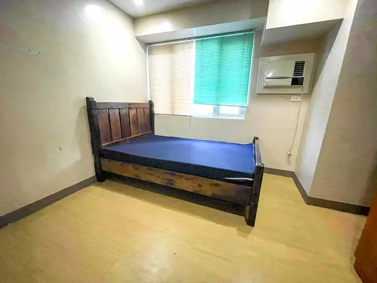 SEMI-FURNISHED 1BR UNIT FOR RENT at Ridgewood Towers   - photo 3