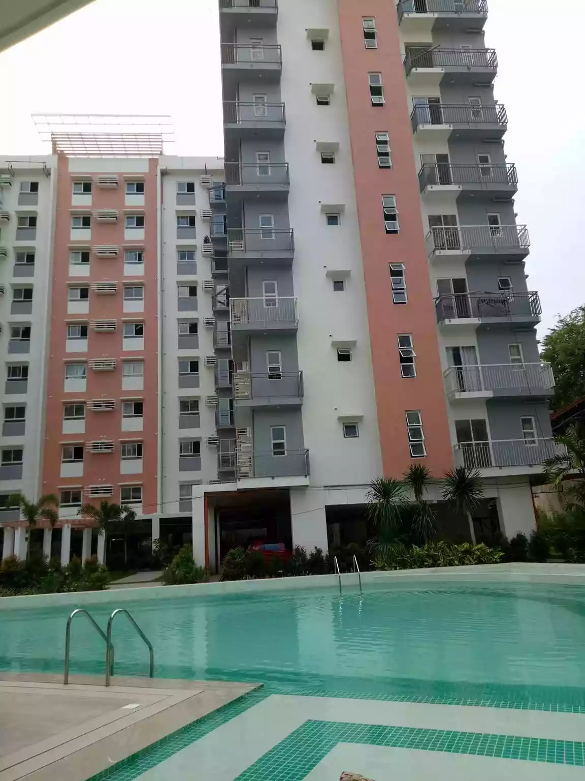 Condominium Studio Unit — Studio in Salinas Drive Extension, Cebu City, Philippines — Photo 2