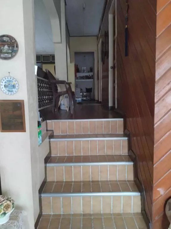 6 BEDROOM BUNGALOW FOR SALE - photo 7