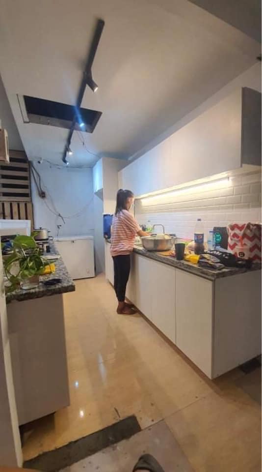 Whole Commercial Building For Rent - photo 5