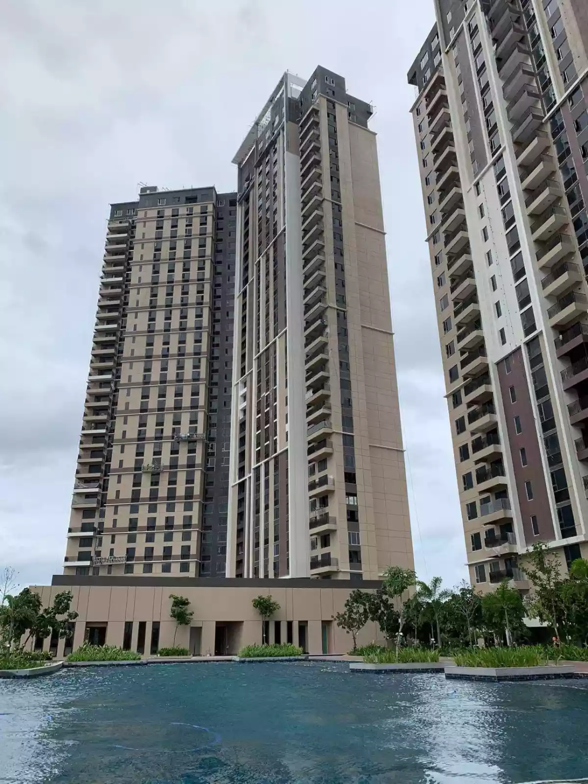 Open photo 19 of 21 — FOR SALE - Mandani Bay Suites 3BR | Tower 1