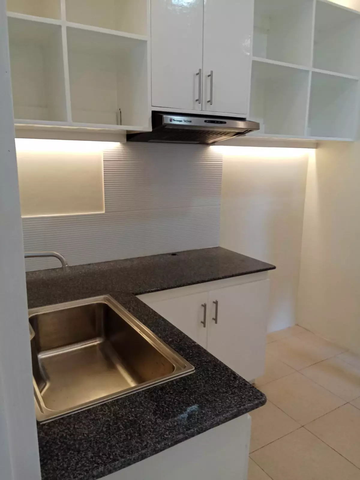 bess rpp4 — House and Lot in Dauis, Bohol, Philippines — Photo 4