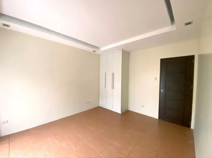 Unfurnished Townhouse/apartment for rent  - photo 5