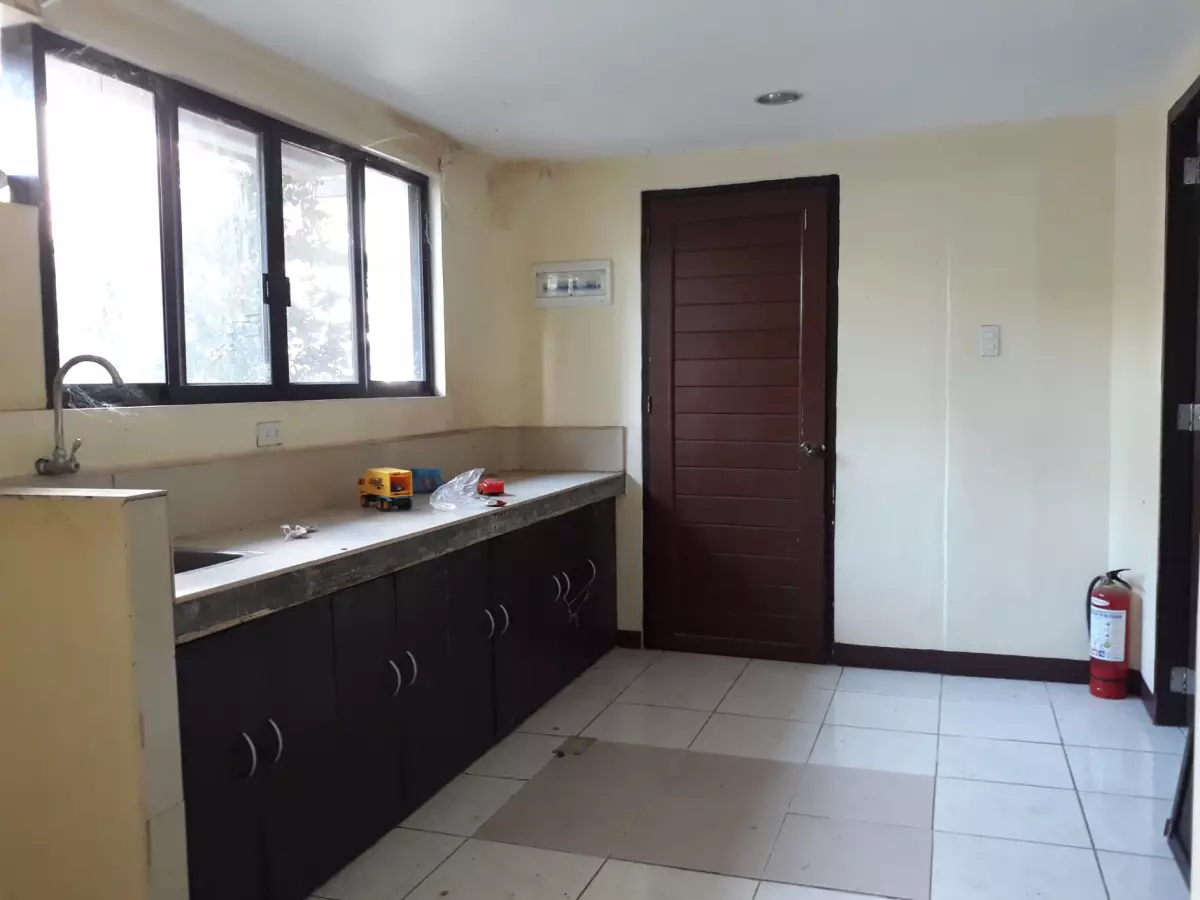 Commercial Residential  house for rent in Talamban  Cebu City along Brgy road - photo 7