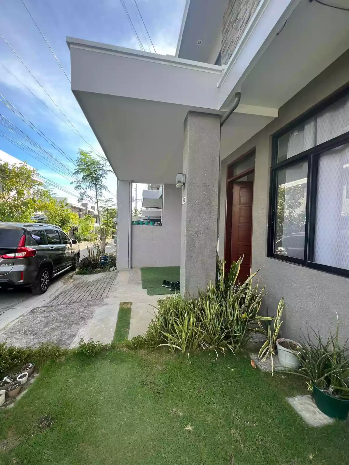 Fully Furnished House and Lot FOR SALE CLEAN TITLE  - photo 2