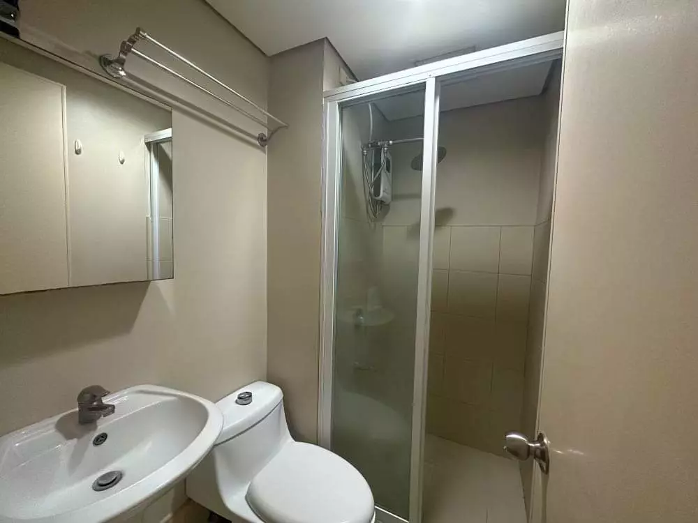 For Sale Studio Unit in Avida Towers  - photo 7