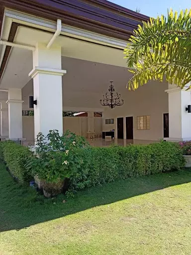 Open photo 16 of 19 — Bayswater talisay for rent