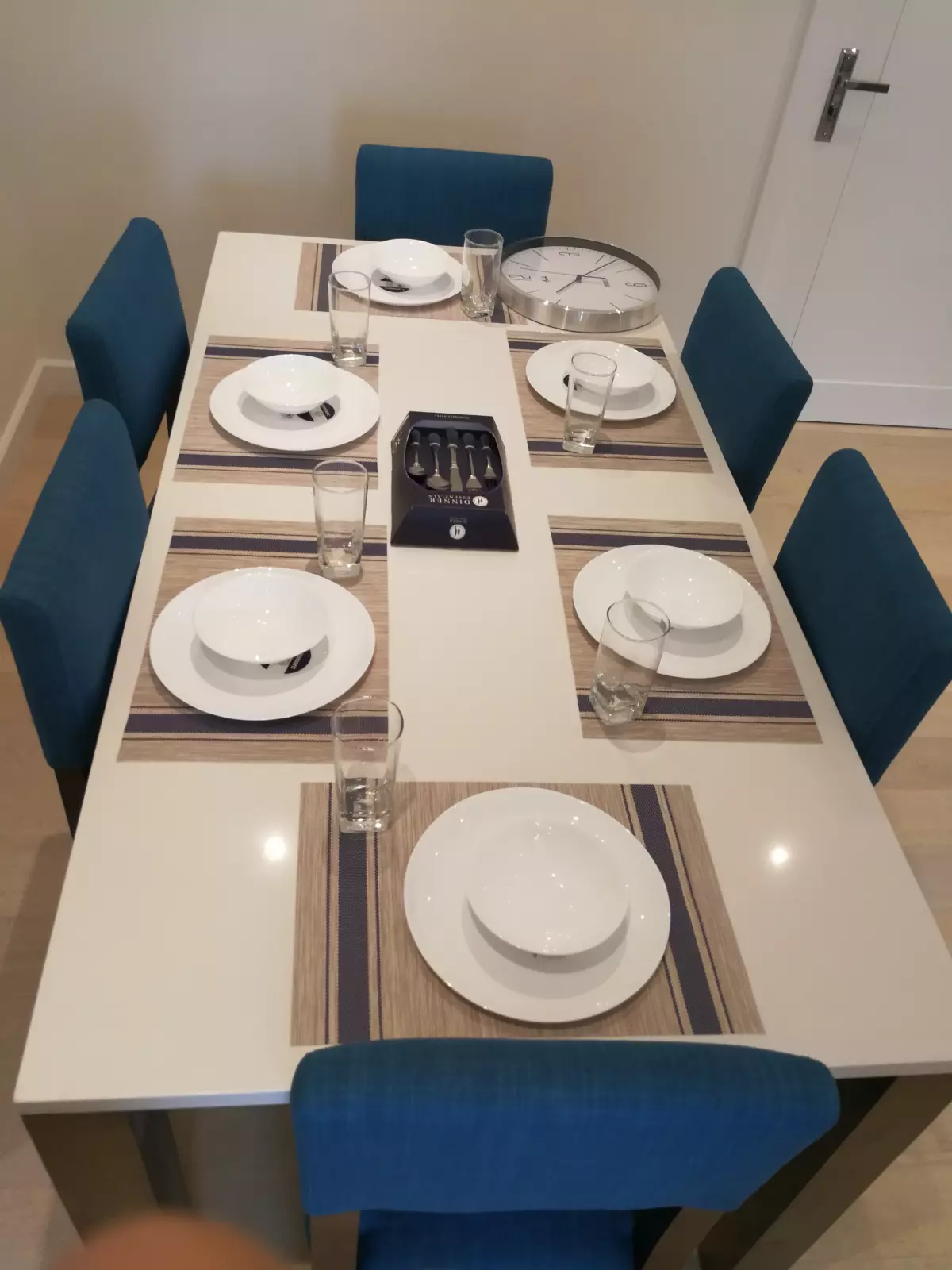 Open photo 11 of 16 — FULLY FURNISHED 2 BEDROOM IN 32 SANSON LAHUG CEBU CITY