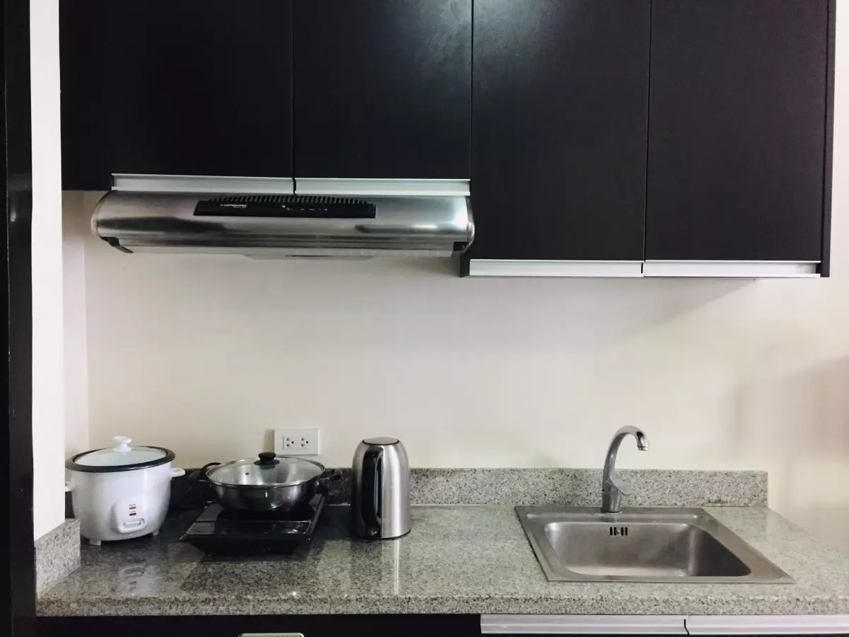 FULLY-FURNISHED STUDIO at Tower 3 in Bamboo Bay Condominium - photo 7