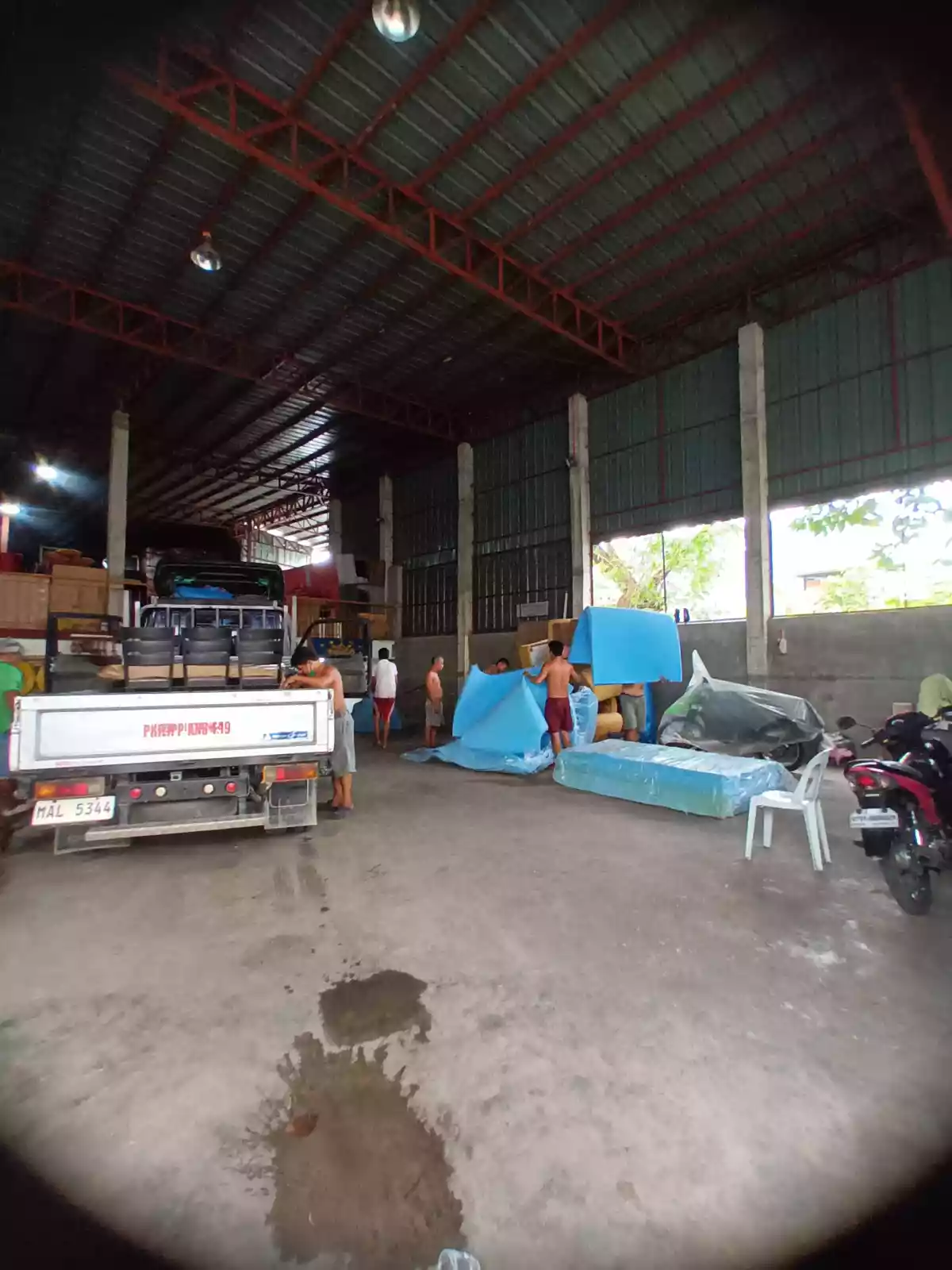 Warehouse For Sale with Clean Title & 2 Residential Bldg - photo 7
