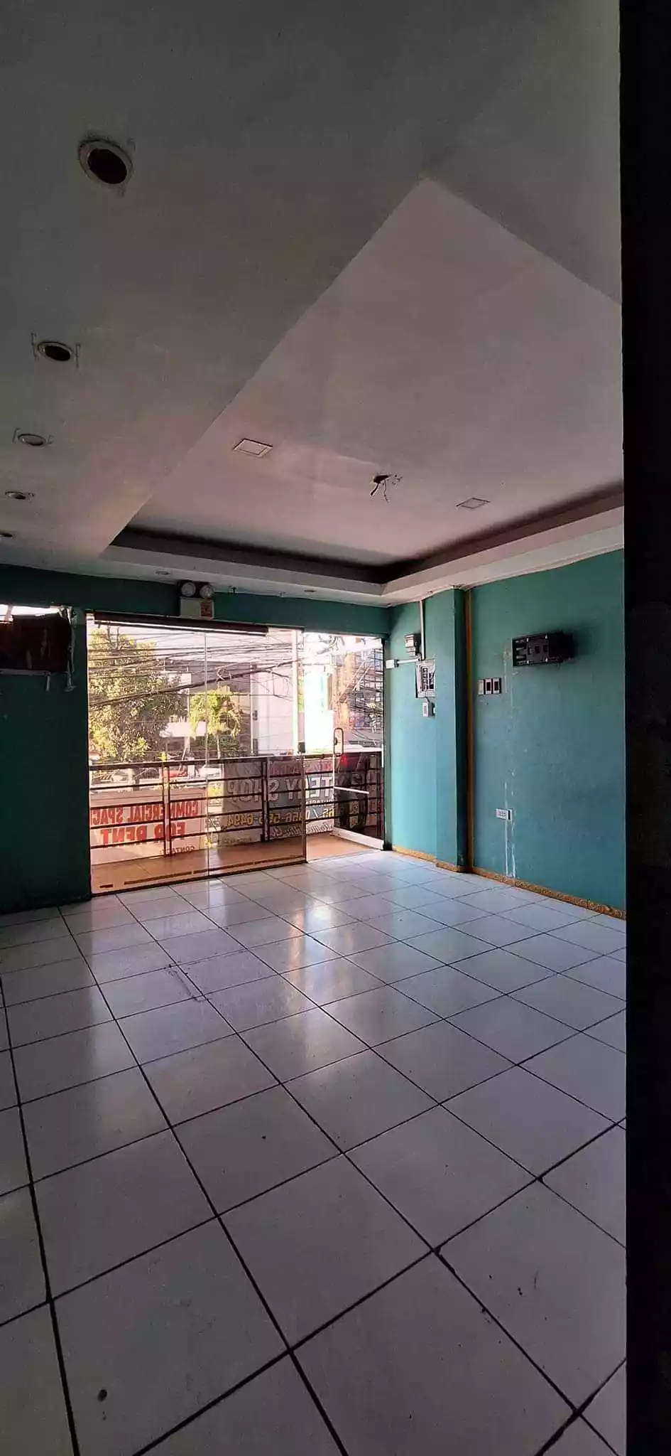 COMMERCIAL SPACE FOR RENT - photo 5