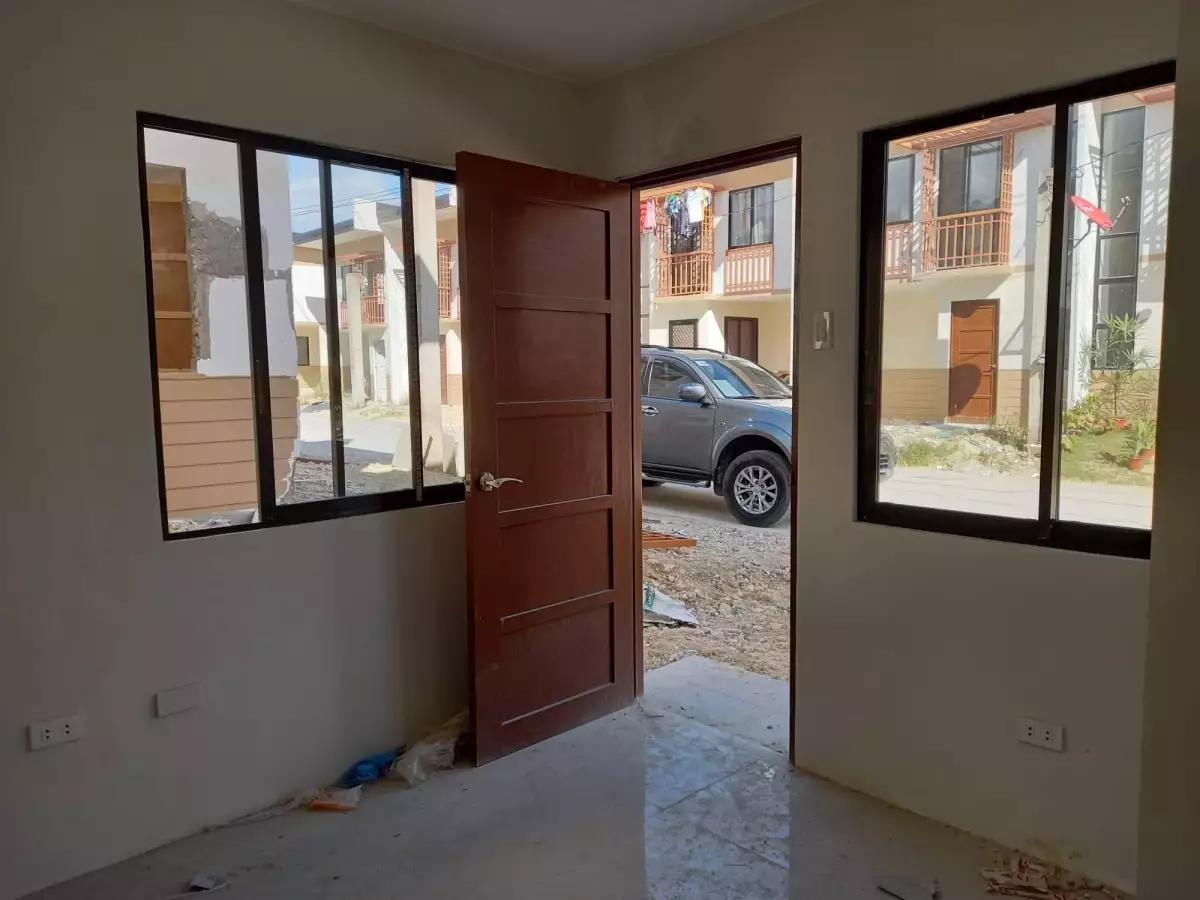 350K Assumption Casa Mira South Naga, Townhouse End Unit - photo 3