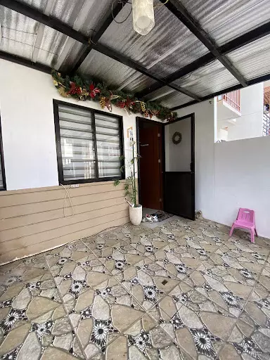 Open photo 16 of 16 — House and lot for rent