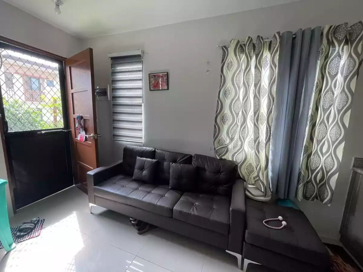 House and Lot For Sale — Townhouse in City of Naga, Cebu, Philippines — Photo 3