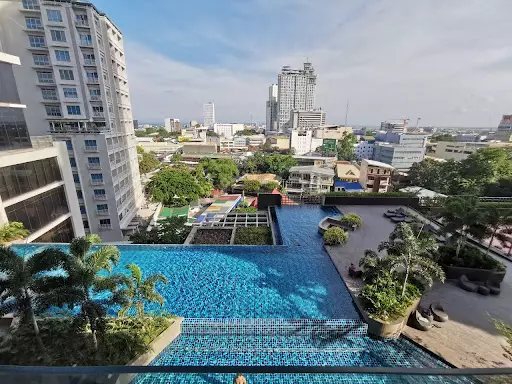Open photo 87 of 127 — Minimalist Studio Unit For Rent Near Cebu Doc and Chong Hua Fuente with Beautiful View from Balcony