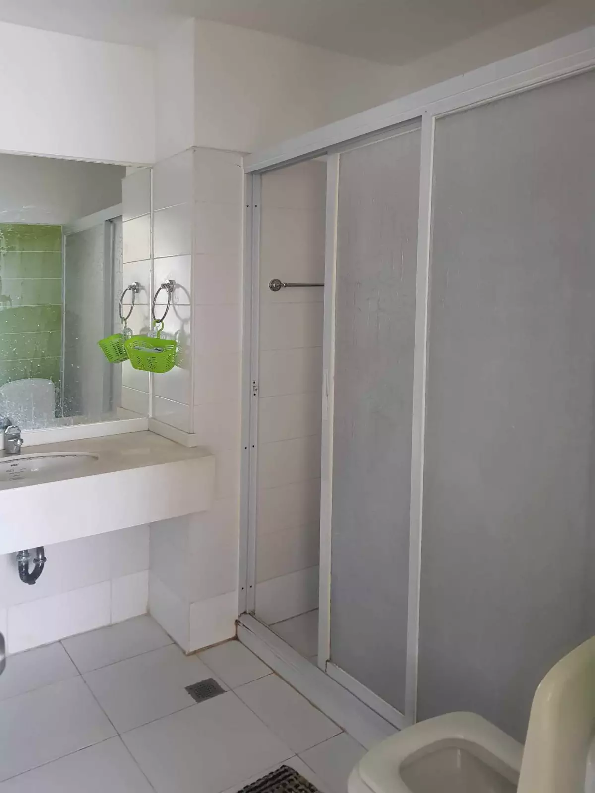 1-Bedroom Condo Unit For Sale or Rent at Bamboo Bay Community in Mandaue City — 1 Bedroom in Hernan Cortes Street, Mandaue City, Central Visayas — Photo 7