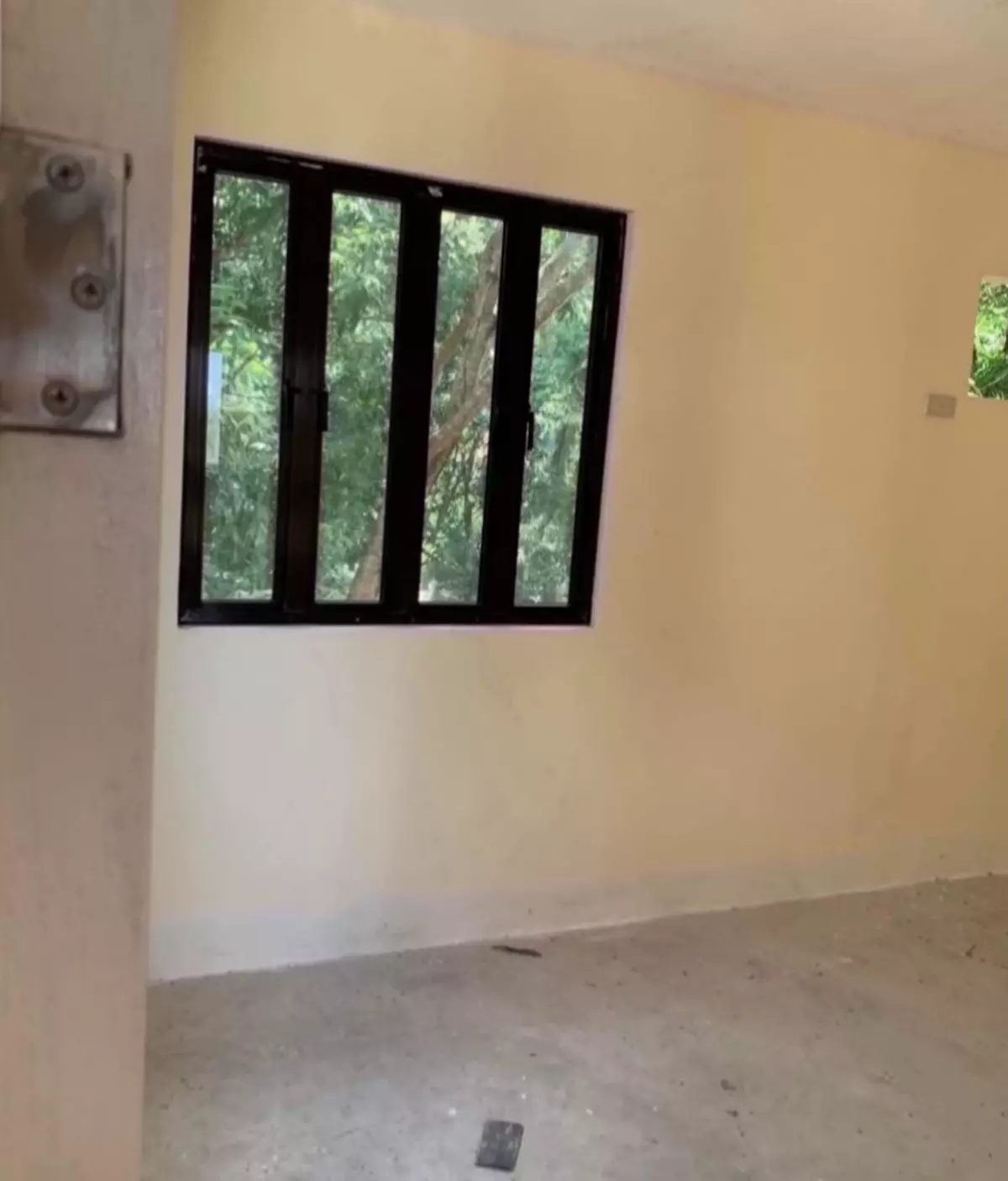 NOTTINGHOM TOWNHOUSE — House and Lot in Inc., Metropolis Ave, Jaro — Photo 5
