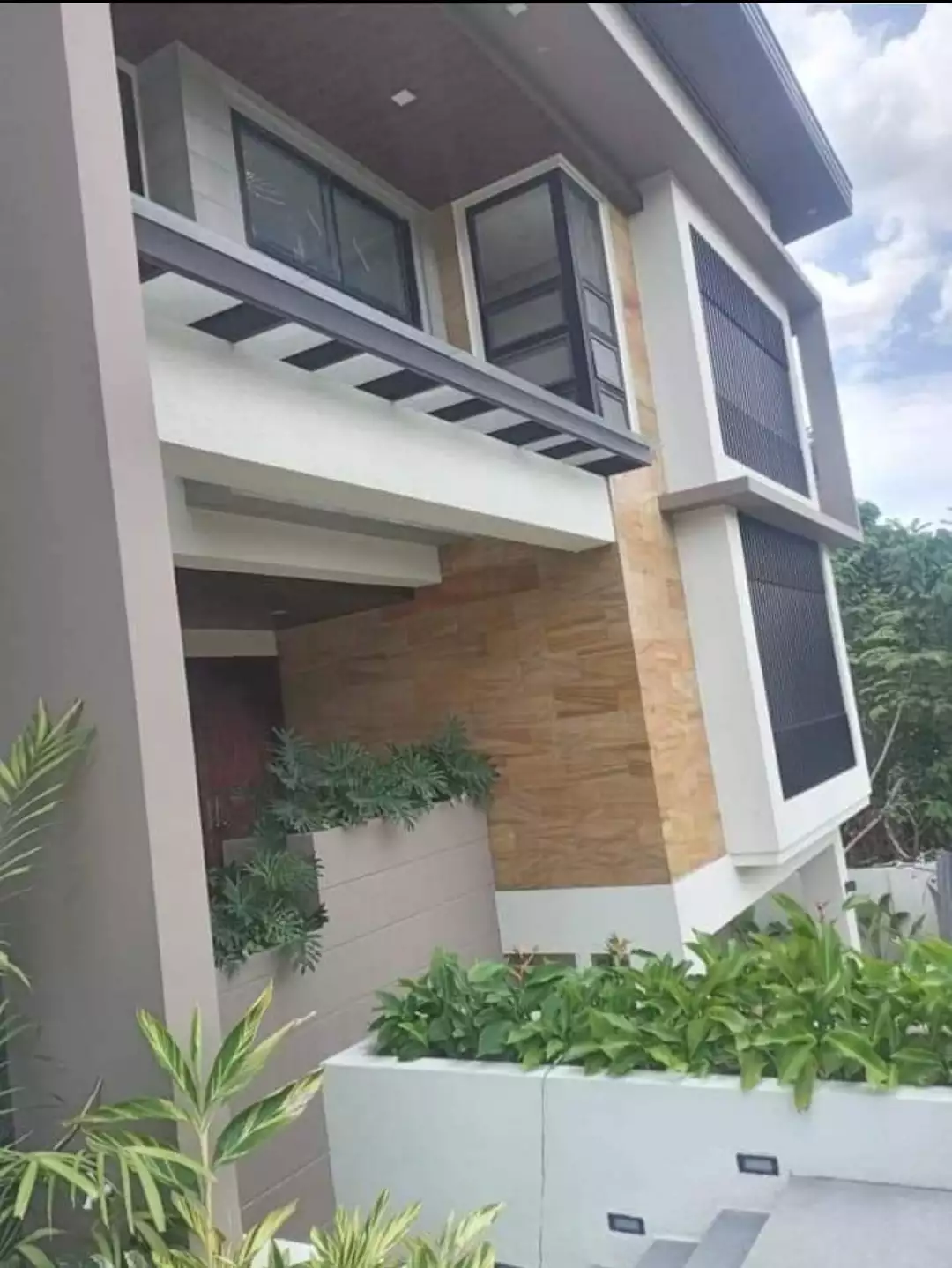 Brandnew Modern Luxury House at Maria Luisa Cebu - photo 4